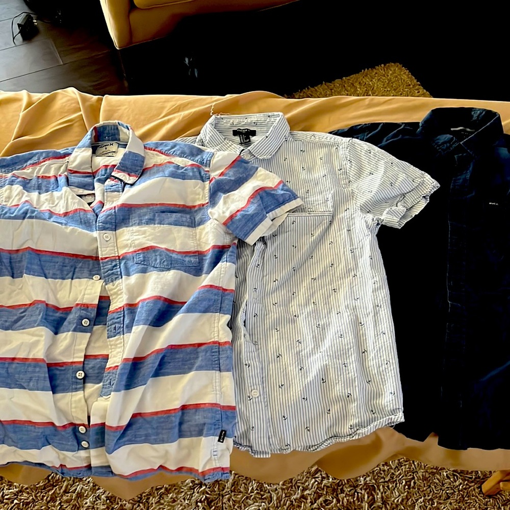 3 Short sleeve Mens button up shirts